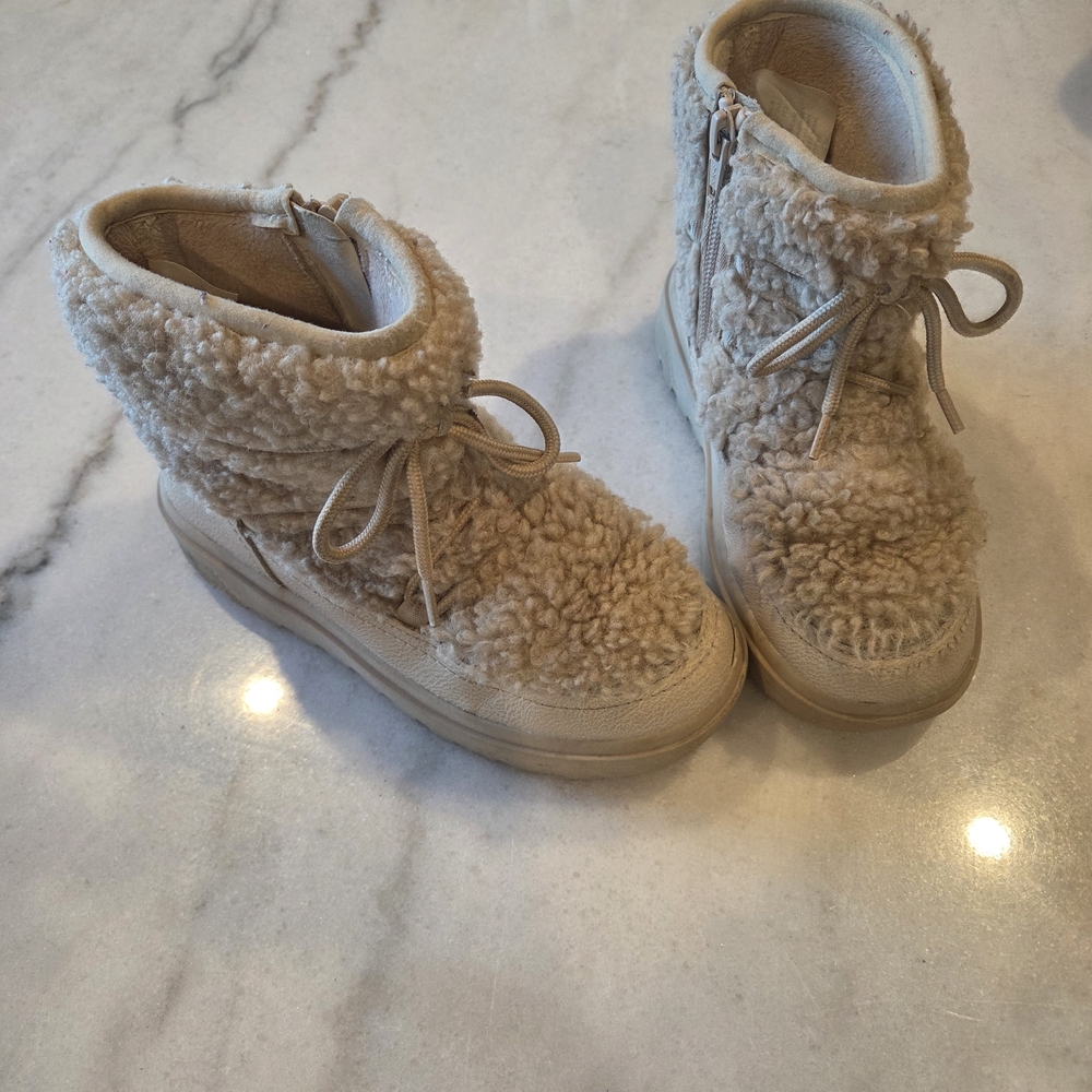 H&M Kids Tan Fuzzy Boots